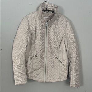Woman’s Laundry By Shelli Segal Quilted Puffer Jacket - Light Gray Medium